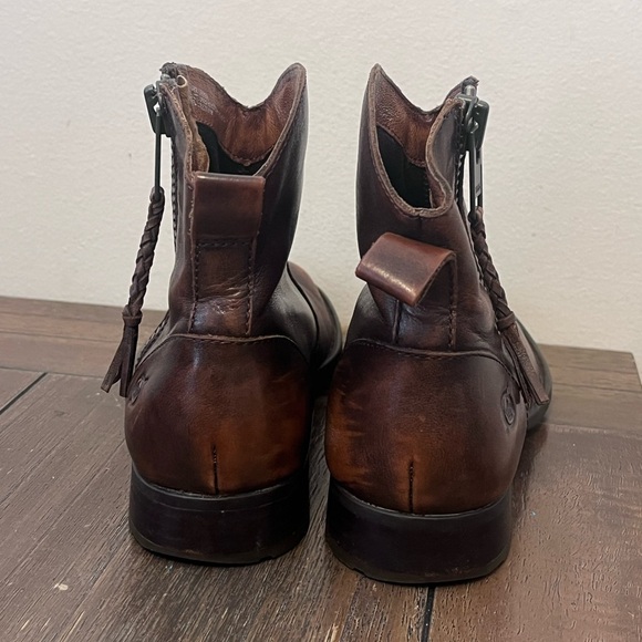 Born Brown Leather Distressed Ankle Boots Womens size 6 - Picture 8 of 9